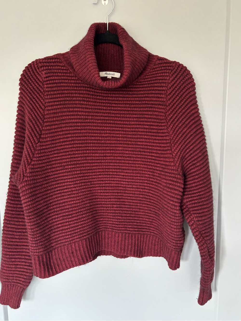 Madewell Ribbed Turtleneck Sweater in Burgundy